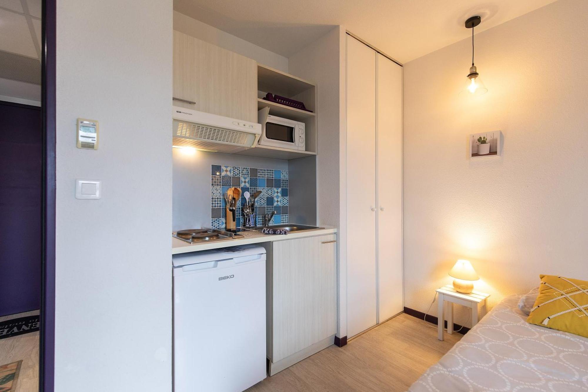 Tithome 1 - Gare, Centre Ville, Vue Montagne Et Chateau Lourdes Exterior photo