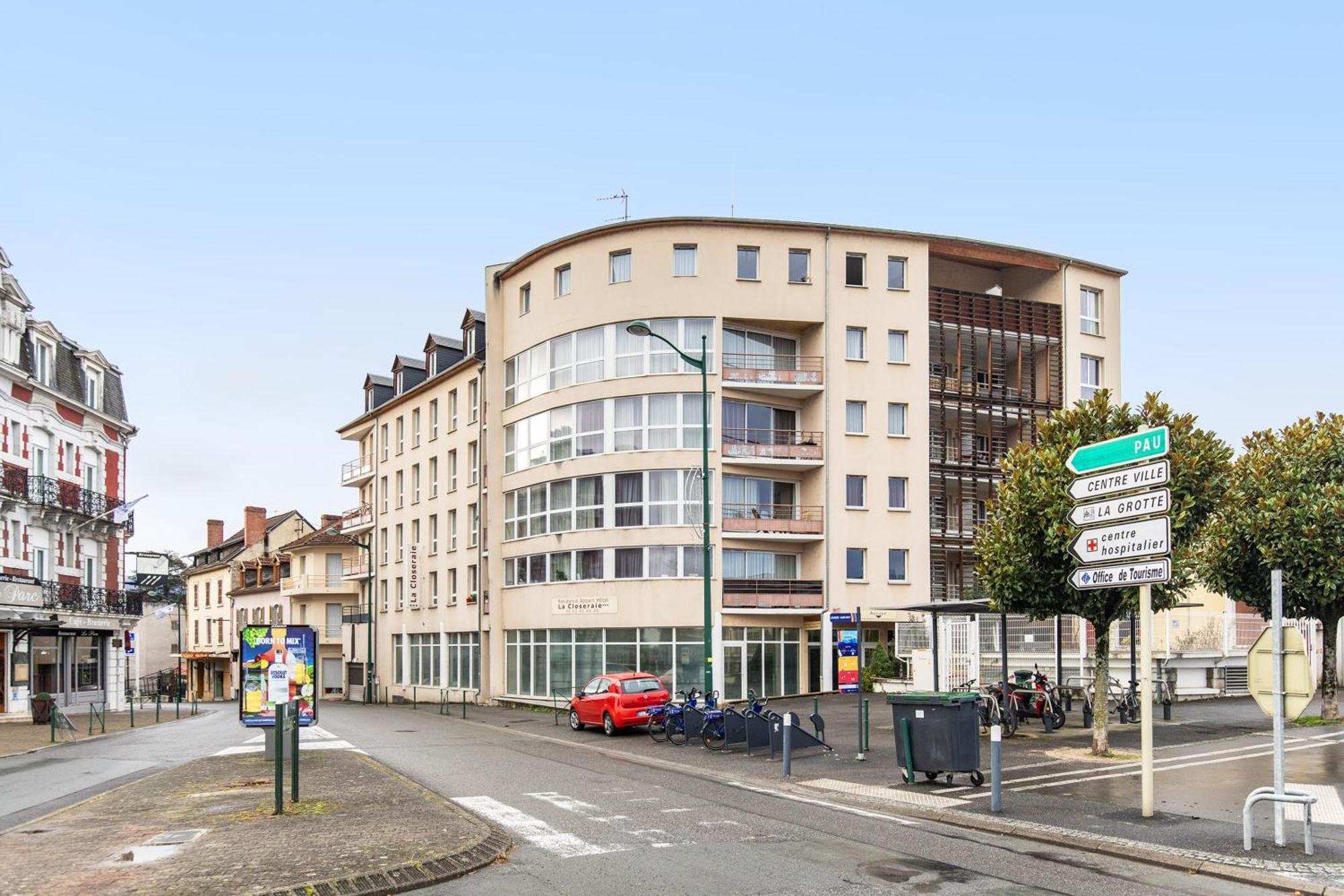Tithome 1 - Gare, Centre Ville, Vue Montagne Et Chateau Lourdes Exterior photo